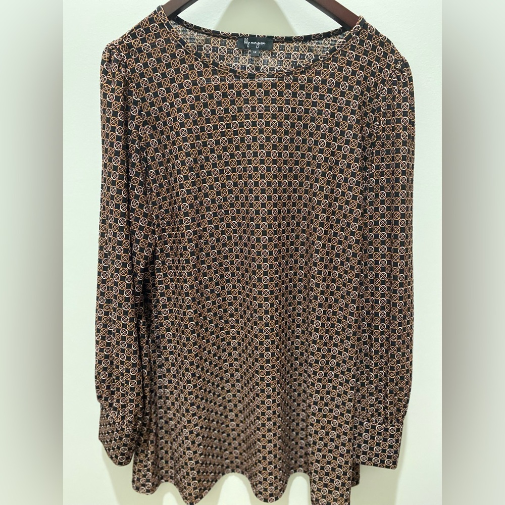 Women's Geometric Print Top - Black and Brown